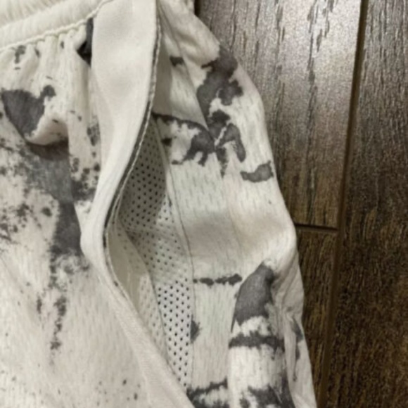 NIKE Air Fly Womens XL 2XL Crossover Marble Basketball Shorts CU3485 002 NEW - Picture 6 of 7